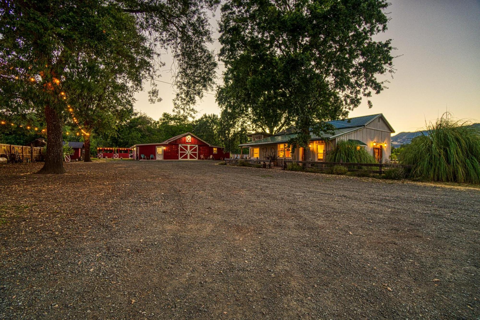 Вілла Soul Whispering Ranch Retreat Upper Lake Екстер'єр фото